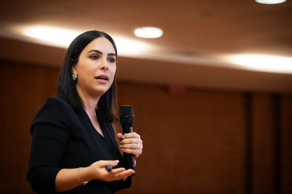 Giada Melis — L'Impresa è Donna Giada Melis sul palco durante un evento de L'Impresa è Donna