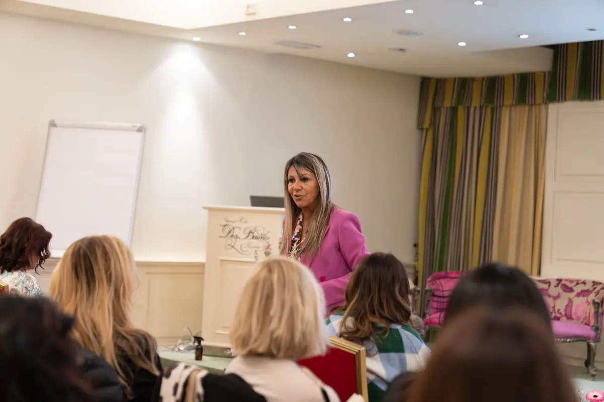 Anna Marras — L'Impresa è Donna Anna Marras sul palco durante un evento de L'Impresa è Donna